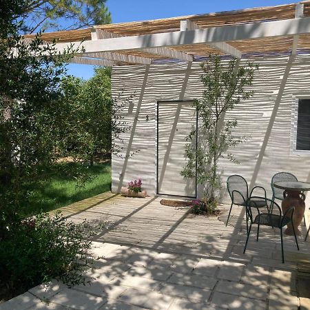 Agriturismo Tenuta La Monaca Aradeo Buitenkant foto